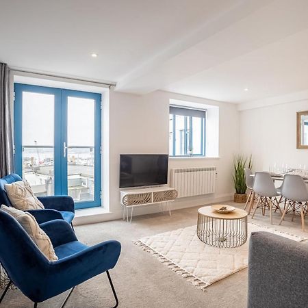 Elegant Fresh Spacious Two Bed Apartment - Juliet Balcony - Sea, Marina, Harbour Views, English Riviera Clock Tower Torquay Eksteriør billede