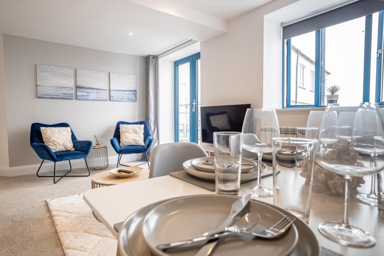Elegant Fresh Spacious Two Bed Apartment - Juliet Balcony - Sea, Marina, Harbour Views, English Riviera Clock Tower Torquay Eksteriør billede