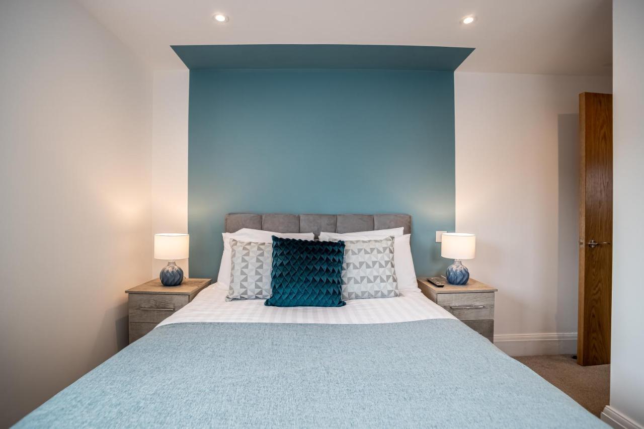 Elegant Fresh Spacious Two Bed Apartment - Juliet Balcony - Sea, Marina, Harbour Views, English Riviera Clock Tower Torquay Eksteriør billede