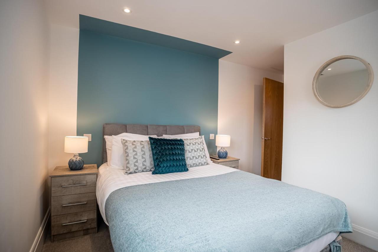 Elegant Fresh Spacious Two Bed Apartment - Juliet Balcony - Sea, Marina, Harbour Views, English Riviera Clock Tower Torquay Eksteriør billede